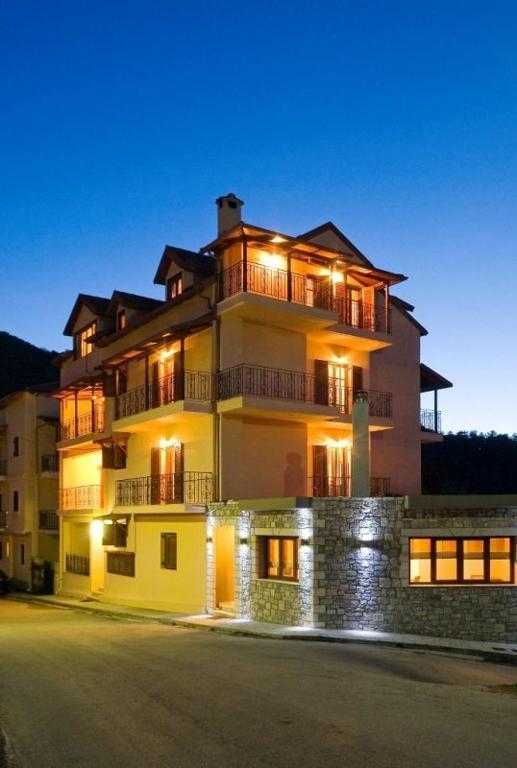 Krinides Hotel Kalavryta Exterior photo